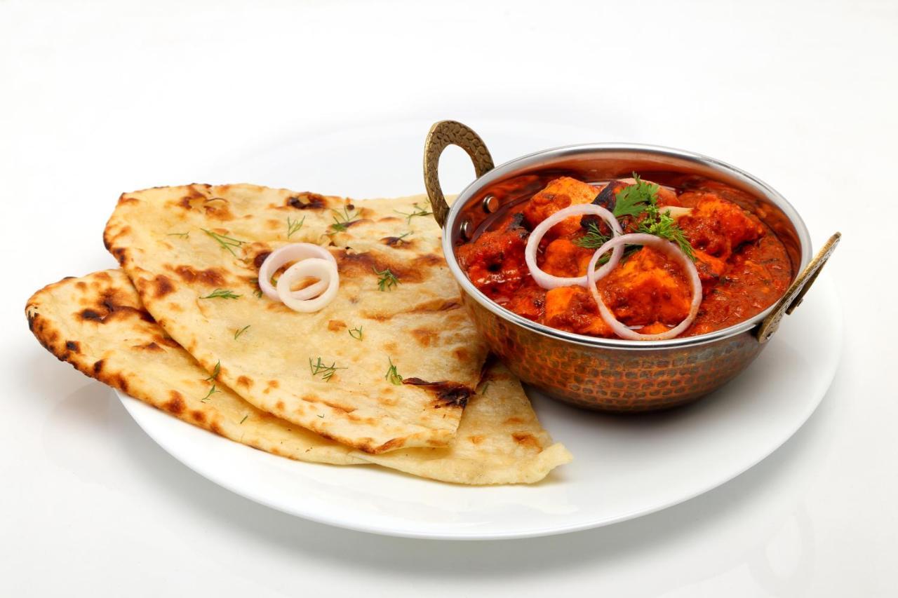Oyo 9999 Hotel La Wisteria Delhi Kültér fotó